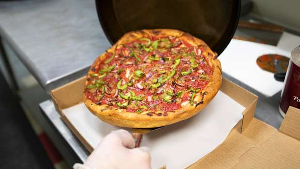 Windy City Way deep dish pizza at Mama Nancy's Pizza, Friday, December 14, 2021. 03 Mama Nancys Pizza Clh